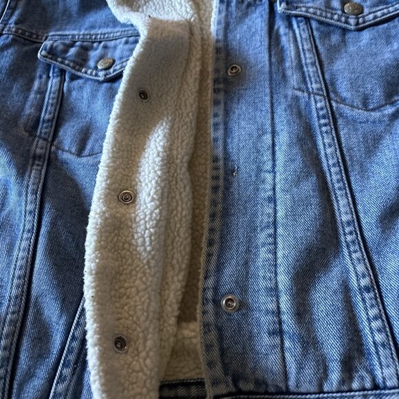Lauren Ralph Lauren Petite Denim Faux Fur Lined Jacket Size PM One Bad Snap - Picture 8 of 10